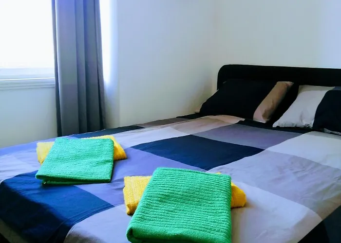 Pula Center Green Park Apartments And Rooms