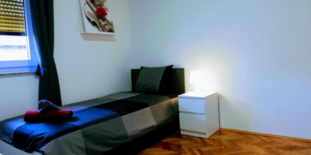 Center Park And Apartment Pula