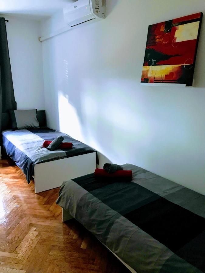 Center Park And Apartment